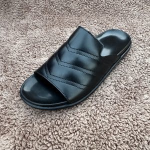 CHAPPAL 2006 Black hero